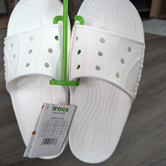 NWT Crocs Baya II Slide White Size 8 - Picture 2 of 7